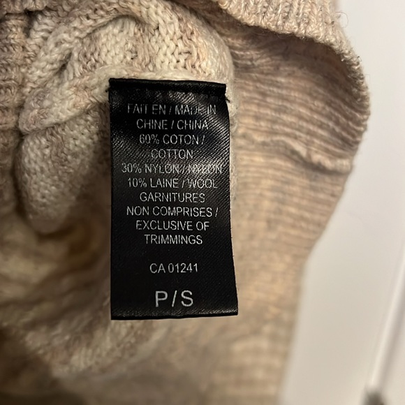 Crewneck Light knit sweater - Picture 3 of 3